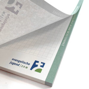 Schreibblock mit Logo für die Evangelische Jugend EKM